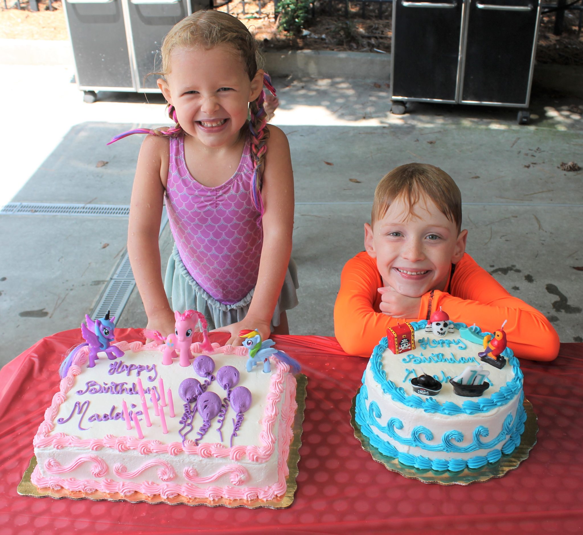 My Little Pony and Pirate Pool Birthday Party | sunshineandholly.com