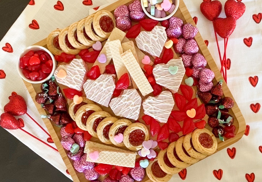 Easy Valentine's Day Candy Charcuterie Board | sunshineandholly.com